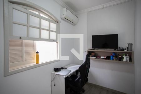 Casa à venda com 342m², 5 quartos e 4 vagasQuarto 2