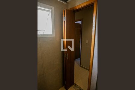 Apartamento à venda com 80m², 2 quartos e 1 vaga Apartamento à venda com 80m², 2 quartos e 1 vagaBanheiro