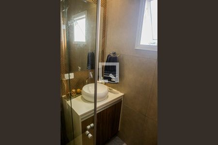 Apartamento à venda com 80m², 2 quartos e 1 vaga Apartamento à venda com 80m², 2 quartos e 1 vagaBanheiro