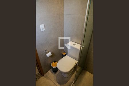 Apartamento à venda com 80m², 2 quartos e 1 vaga Apartamento à venda com 80m², 2 quartos e 1 vagaBanheiro