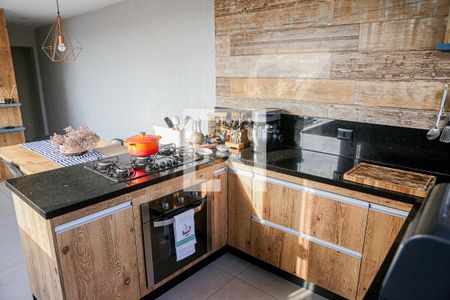 Apartamento à venda com 80m², 2 quartos e 1 vaga Apartamento à venda com 80m², 2 quartos e 1 vagaCobertura - Cozinha