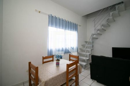Sala de casa para alugar com 1 quarto, 55m² em Jardim Santa Rita, Guarulhos