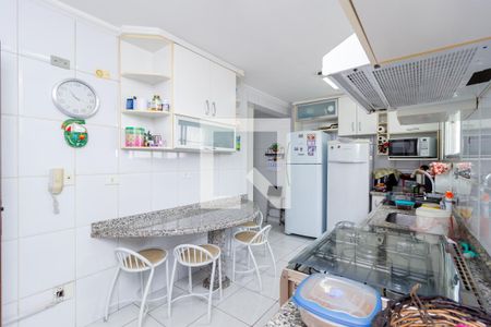 Apartamento à venda com 226m², 3 quartos e 2 vagas Apartamento à venda com 226m², 3 quartos e 2 vagasCozinha