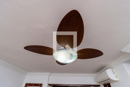 Apartamento à venda com 226m², 3 quartos e 2 vagas Apartamento à venda com 226m², 3 quartos e 2 vagasDetalhe - Sala de TV