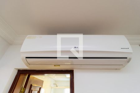 Apartamento à venda com 226m², 3 quartos e 2 vagas Apartamento à venda com 226m², 3 quartos e 2 vagasDetalhe - Sala de TV