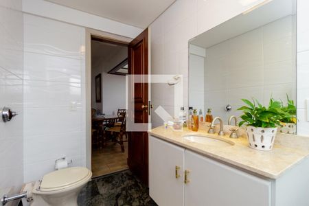Apartamento à venda com 226m², 3 quartos e 2 vagas Apartamento à venda com 226m², 3 quartos e 2 vagasBanheiro - Andar Superior