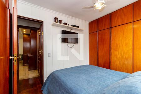 Apartamento à venda com 226m², 3 quartos e 2 vagas Apartamento à venda com 226m², 3 quartos e 2 vagasQuarto 3 - Suíte