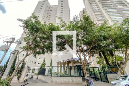 Apartamento à venda com 226m², 3 quartos e 2 vagas Apartamento à venda com 226m², 3 quartos e 2 vagasFachada