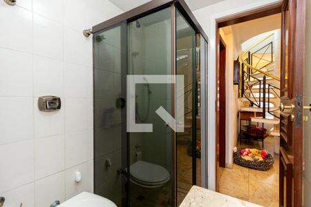 Apartamento à venda com 226m², 3 quartos e 2 vagas Apartamento à venda com 226m², 3 quartos e 2 vagasBanheiro - Social