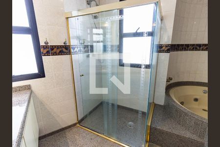 Apartamento à venda com 260m², 4 quartos e 4 vagas Apartamento à venda com 260m², 4 quartos e 4 vagasBanheiro da Suíte Master