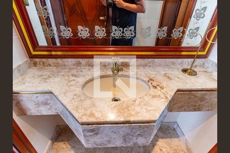 Apartamento à venda com 260m², 4 quartos e 4 vagas Apartamento à venda com 260m², 4 quartos e 4 vagasLavabo