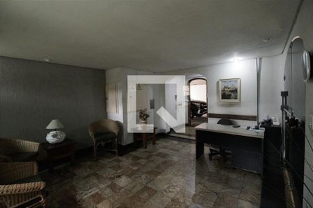 Apartamento para alugar com 140m², 3 quartos e 2 vagas Apartamento para alugar com 140m², 3 quartos e 2 vagasHall social