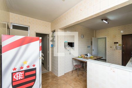 Apartamento à venda com 93m², 2 quartos e 1 vagaÁrea de Serviço