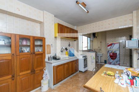 Apartamento à venda com 93m², 2 quartos e 1 vagaCozinha