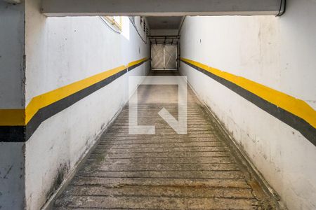 Apartamento à venda com 93m², 2 quartos e 1 vagaPortão da garagem