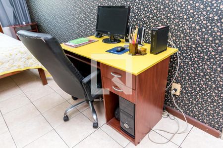 Apartamento à venda com 93m², 2 quartos e 1 vagaQuarto 2 - Mesa de escritório