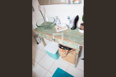 Casa de condomínio à venda com 74m², 2 quartos e 1 vagaBanheiro do Quarto 1