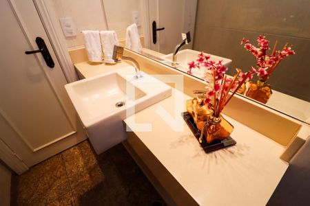 Apartamento à venda com 250m², 4 quartos e 6 vagasLavabo