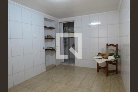 Casa à venda com 280m², 5 quartos e 4 vagasCozinha 