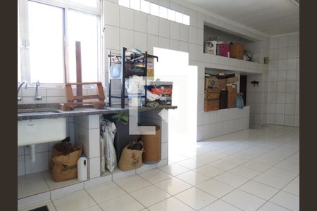 Casa à venda com 280m², 5 quartos e 4 vagasCozinha 2