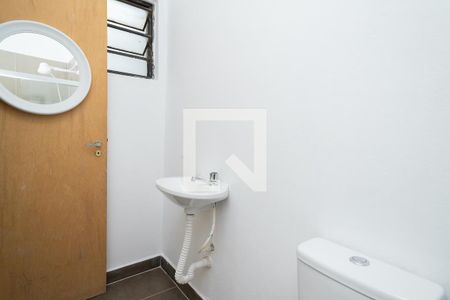Banheiro de kitnet/studio para alugar com 1 quarto, 20m² em Rudge Ramos, São Bernardo do Campo