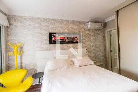 Casa de condomínio à venda com 530m², 4 quartos e 6 vagas Casa de condomínio à venda com 530m², 4 quartos e 6 vagasSuíte 2