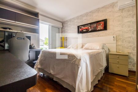 Casa de condomínio à venda com 530m², 4 quartos e 6 vagas Casa de condomínio à venda com 530m², 4 quartos e 6 vagasSuíte 2