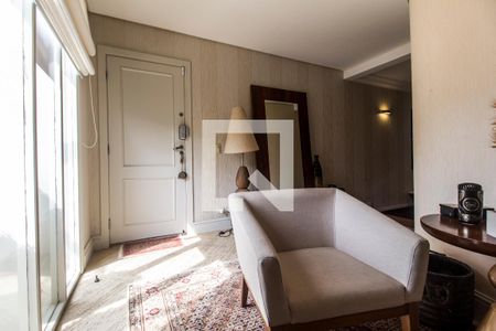 Casa de condomínio à venda com 530m², 4 quartos e 6 vagas Casa de condomínio à venda com 530m², 4 quartos e 6 vagasHall de entrada