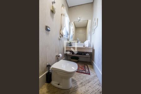 Casa de condomínio à venda com 530m², 4 quartos e 6 vagas Casa de condomínio à venda com 530m², 4 quartos e 6 vagasLavabo