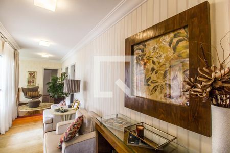 Casa de condomínio à venda com 530m², 4 quartos e 6 vagas Casa de condomínio à venda com 530m², 4 quartos e 6 vagasSala