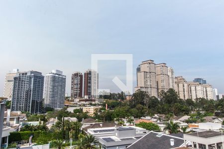 Casa de condomínio à venda com 530m², 4 quartos e 6 vagas Casa de condomínio à venda com 530m², 4 quartos e 6 vagasVista da Varanda
