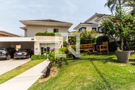 Casa de condomínio à venda com 530m², 4 quartos e 6 vagas Casa de condomínio à venda com 530m², 4 quartos e 6 vagasGaragem