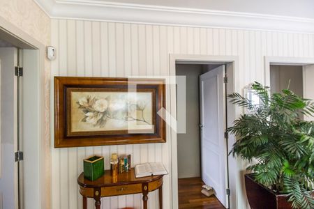 Casa de condomínio à venda com 530m², 4 quartos e 6 vagas Casa de condomínio à venda com 530m², 4 quartos e 6 vagasSala