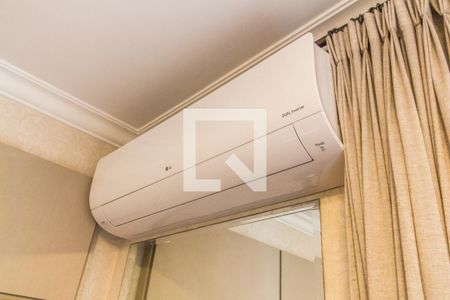 Casa de condomínio à venda com 530m², 4 quartos e 6 vagas Casa de condomínio à venda com 530m², 4 quartos e 6 vagasDetalhe