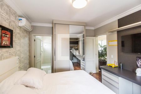 Casa de condomínio à venda com 530m², 4 quartos e 6 vagas Casa de condomínio à venda com 530m², 4 quartos e 6 vagasSuíte 2