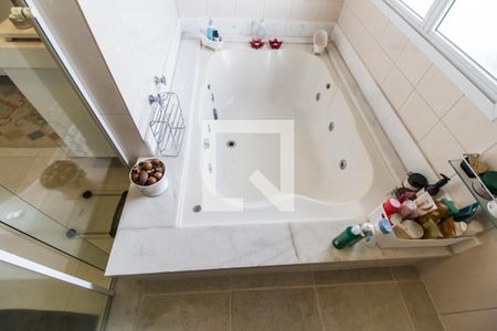 Casa de condomínio à venda com 530m², 4 quartos e 6 vagas Casa de condomínio à venda com 530m², 4 quartos e 6 vagasDetalhe