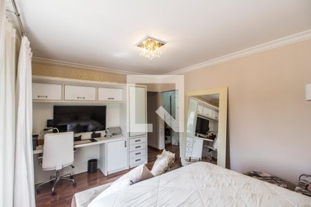 Casa de condomínio à venda com 530m², 4 quartos e 6 vagas Casa de condomínio à venda com 530m², 4 quartos e 6 vagasSuíte 3