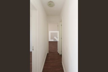 Corredor de apartamento para alugar com 2 quartos, 47m² em Vila Independência, São Paulo