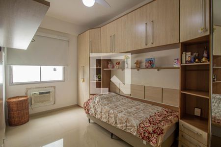 Apartamento à venda com 120m², 3 quartos e 2 vagasQuarto 2