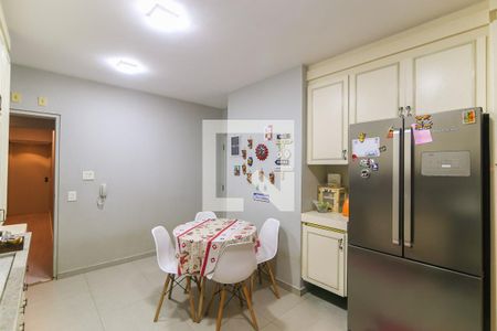 Apartamento à venda com 170m², 3 quartos e 2 vagasCozinha