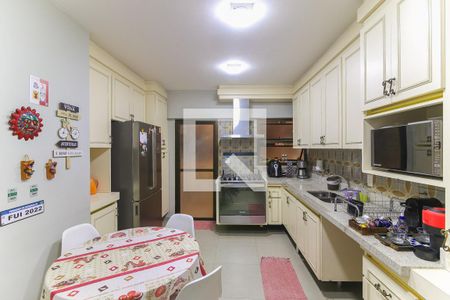 Apartamento à venda com 170m², 3 quartos e 2 vagasCozinha