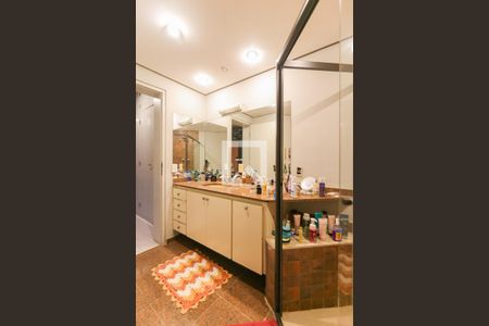 Apartamento à venda com 170m², 3 quartos e 2 vagasBanheiro da Suíte 2