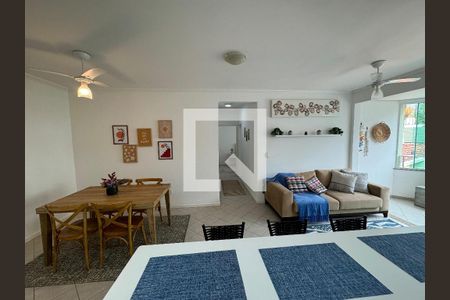 Sala de apartamento para alugar com 2 quartos, 89m² em Canasvieiras, Florianópolis
