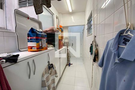 Apartamento à venda com 360m², 4 quartos e 2 vagas Apartamento à venda com 360m², 4 quartos e 2 vagasÁrea de Serviço