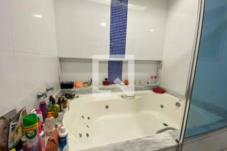 Apartamento à venda com 360m², 4 quartos e 2 vagas Apartamento à venda com 360m², 4 quartos e 2 vagasQuarto 4 - Suite