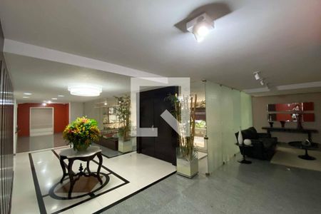 Apartamento à venda com 360m², 4 quartos e 2 vagas Apartamento à venda com 360m², 4 quartos e 2 vagasPortaria