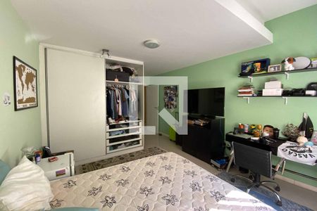 Apartamento à venda com 360m², 4 quartos e 2 vagas Apartamento à venda com 360m², 4 quartos e 2 vagasQuarto 1 - Suite