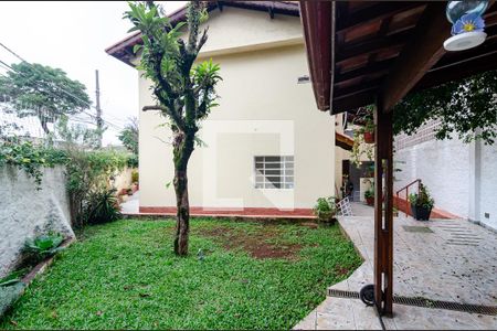 Casa à venda com 303m², 3 quartos e 3 vagasChurrasqueira