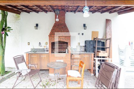 Casa à venda com 303m², 3 quartos e 3 vagasChurrasqueira