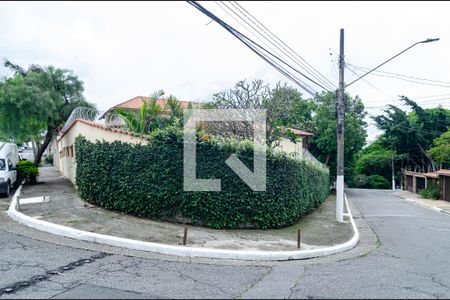 Casa à venda com 303m², 3 quartos e 3 vagasFachada